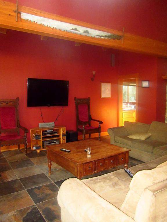 Alpine Lodge Уистлер Экстерьер фото